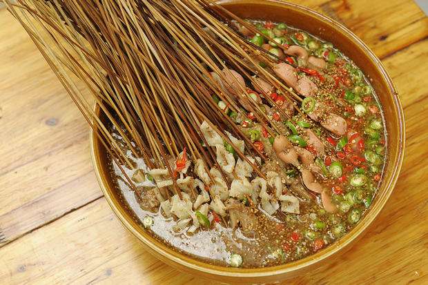 四川特色小吃技術培訓:樂山冷鍋缽缽雞介紹 四川特色小吃技術培訓:樂山冷鍋缽缽雞介紹