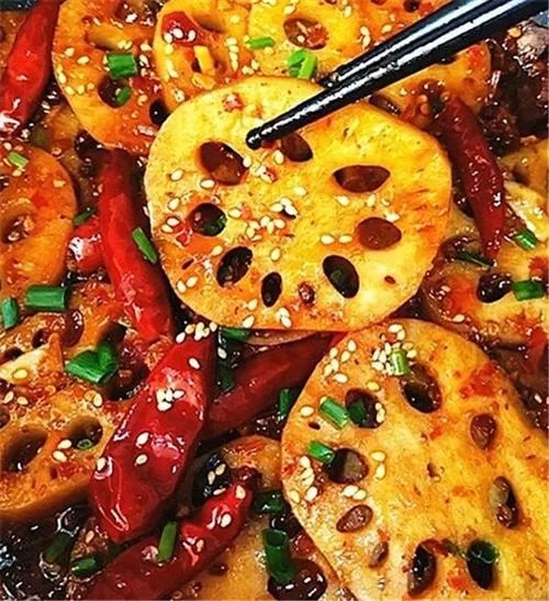 麻辣藕片,四川人的必備小吃,吃了根本停不下來 麻辣藕片,四川人的必備小吃,吃了根本停不下來