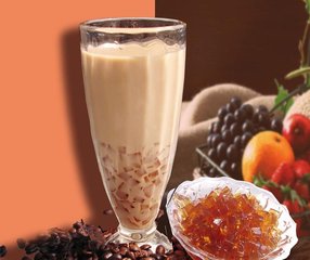 想喝奶茶太冷又不想到外面去買，自己在家就能做，簡單方便