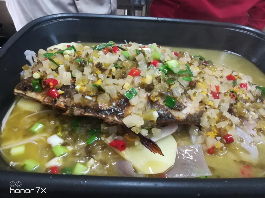 酸菜烤魚 酸菜烤魚