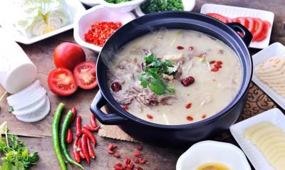 羊肉湯技術培訓哪里好？正宗羊肉湯培訓