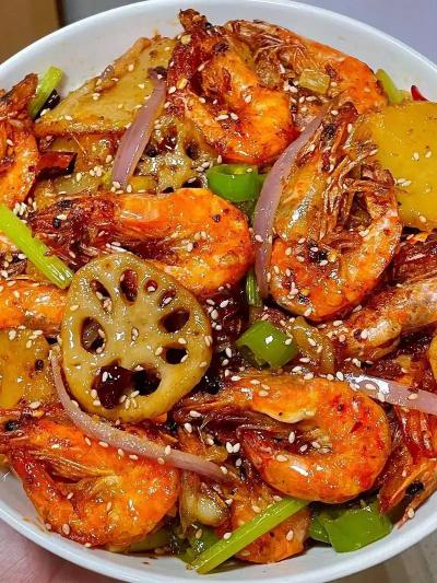 麻辣干鍋技術培訓學校怎么樣？飄味緣餐飲小吃培訓值得選擇嗎？