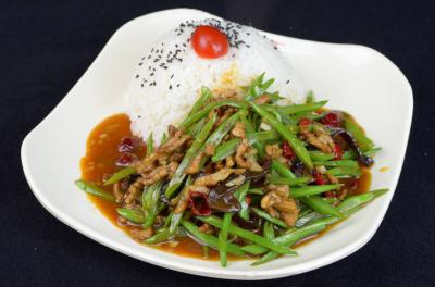 蓋澆飯技術(shù)培訓(xùn)哪里學(xué)好點(diǎn)？飄味緣蓋澆飯技術(shù)培訓(xùn)學(xué)校詳解